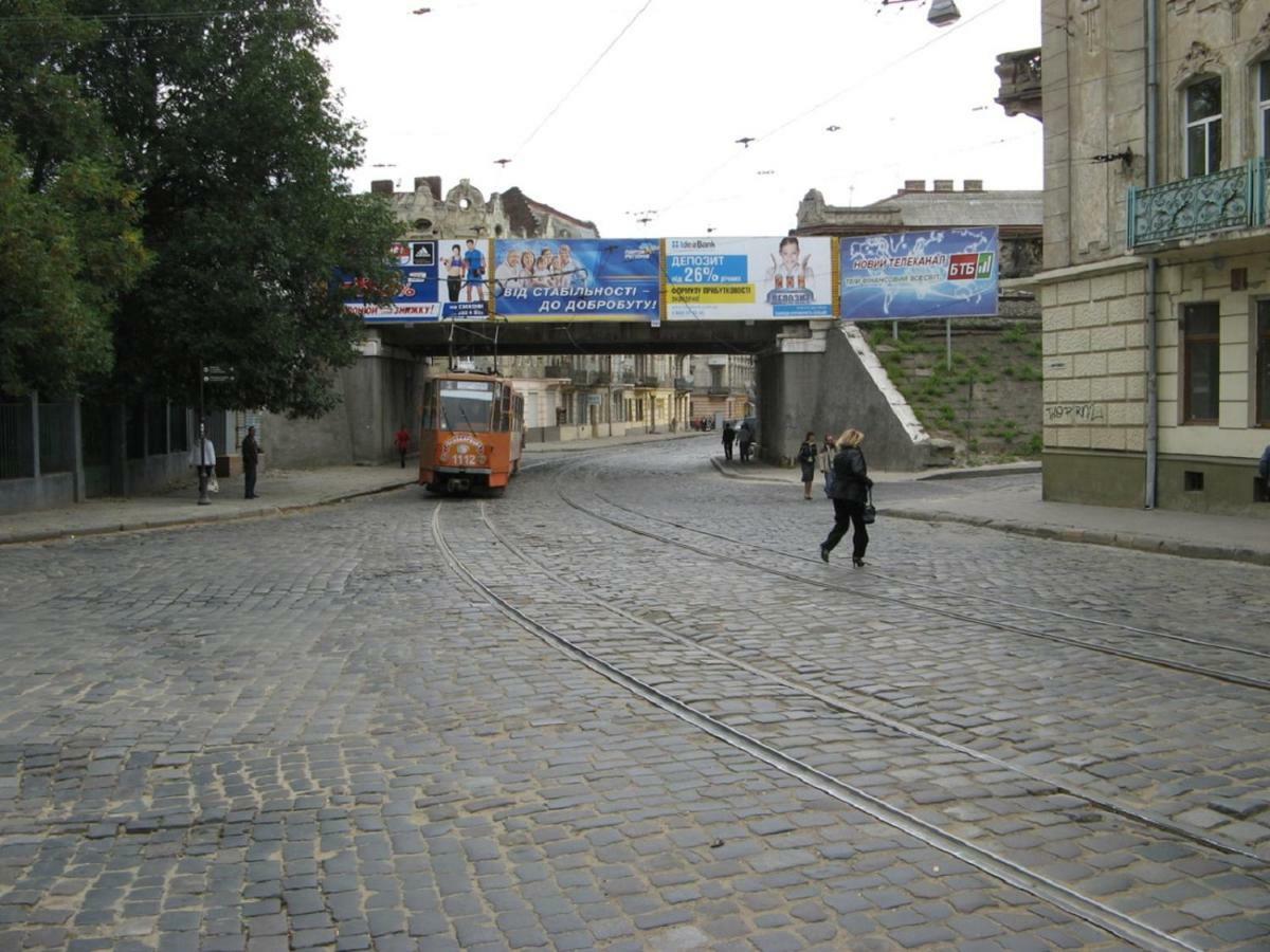 Смарт Квартира В Центрі Для Пари - 5 Хв Від Оперного Театру Лвив Екстериор снимка